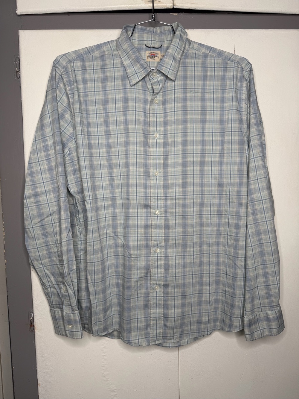 Faherty Men's The Movement Long Sleeve Button Shirt Size XL Blue Plaid